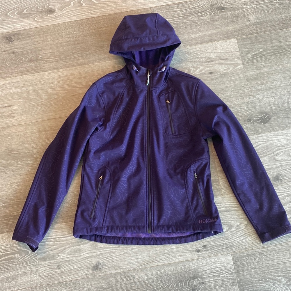 Fleece lined soft shell jacket
